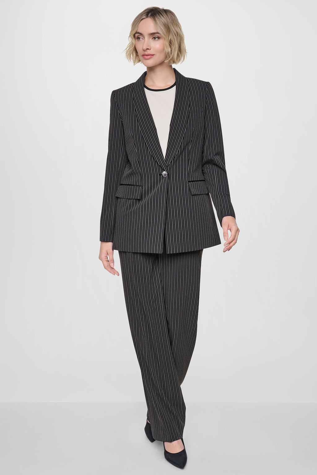 PINSTRIPE COMMUTER BLAZER