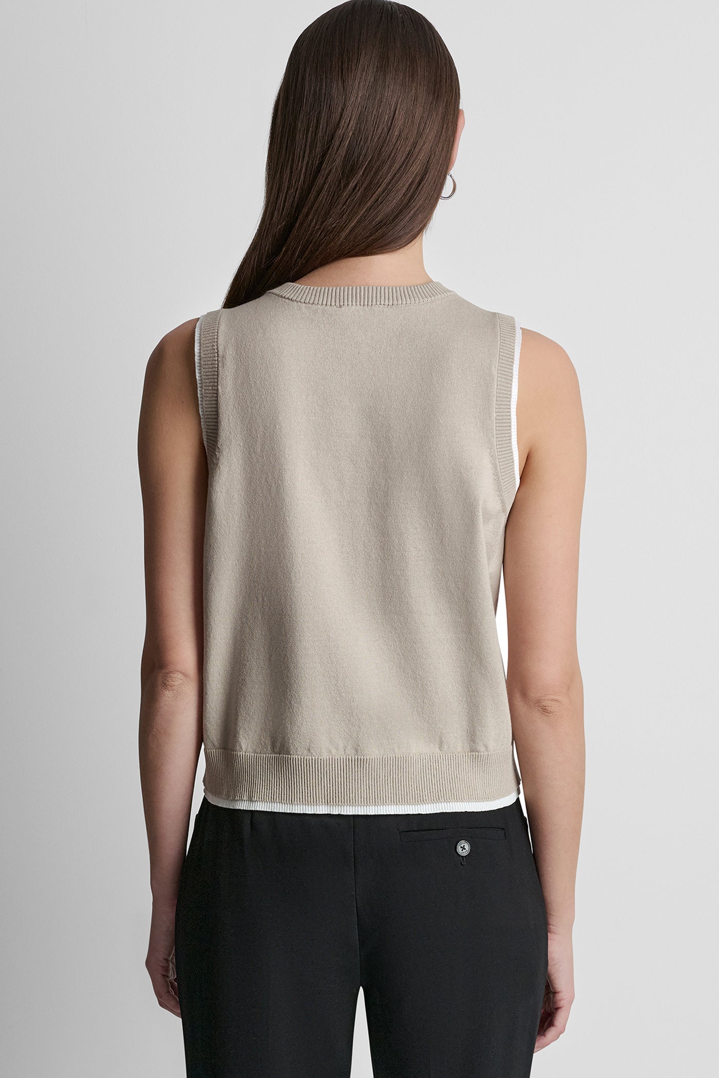 COLOR BLOCK SLEEVELESS SWEATER VEST