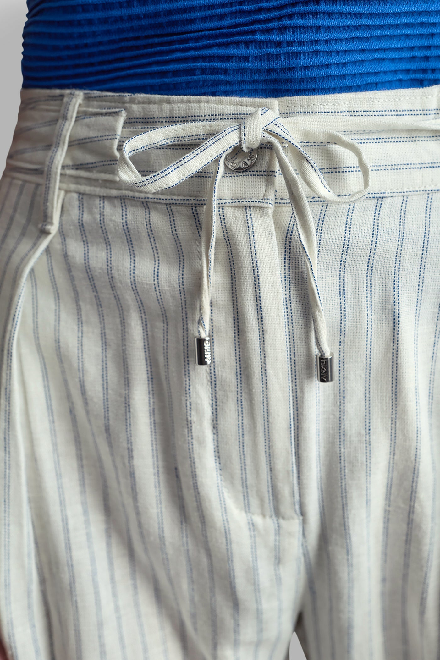 LINEN-BLEND PINSTRIPE PLEATED PANT