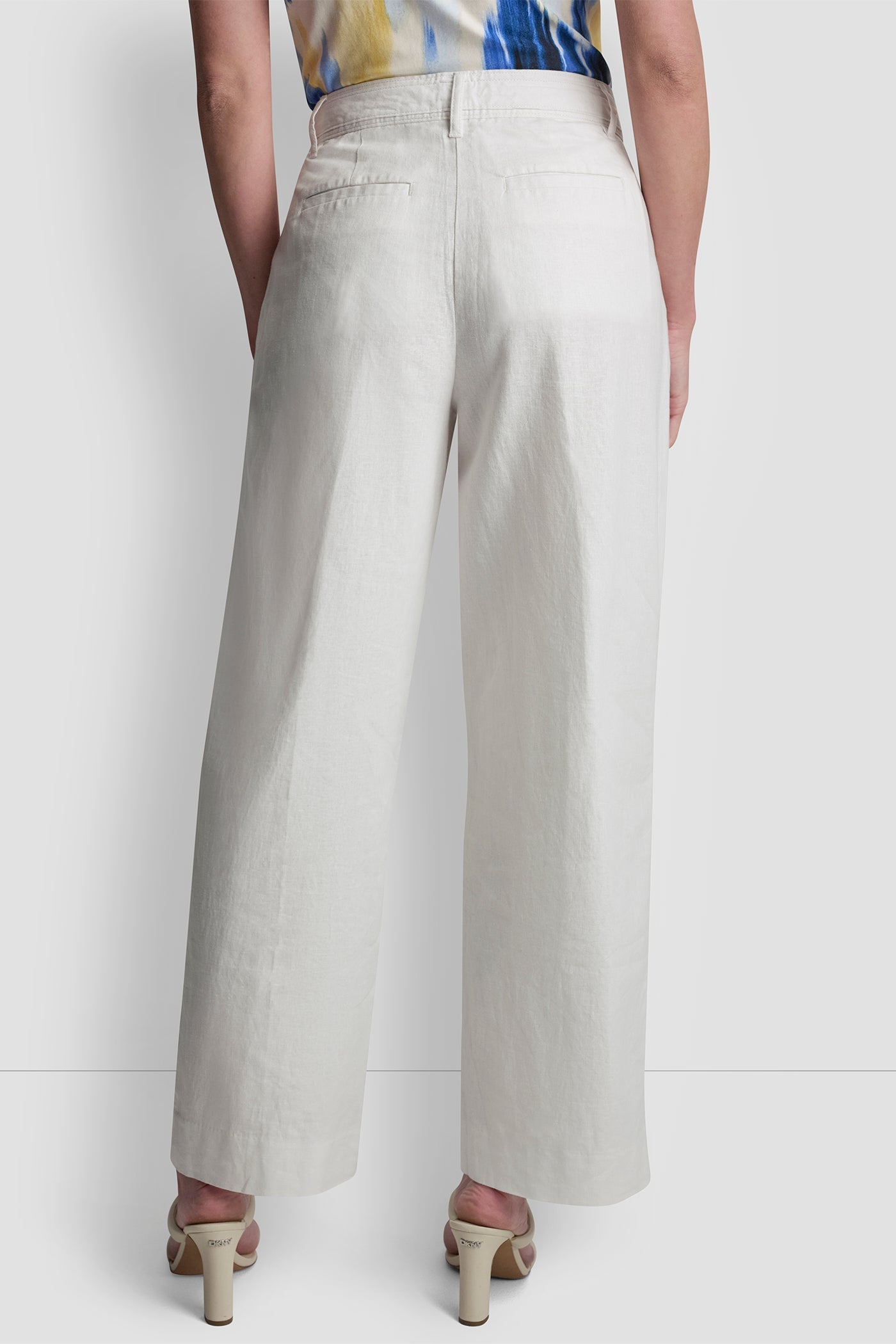 MID-RISE TIE WAIST PLEATED PANT