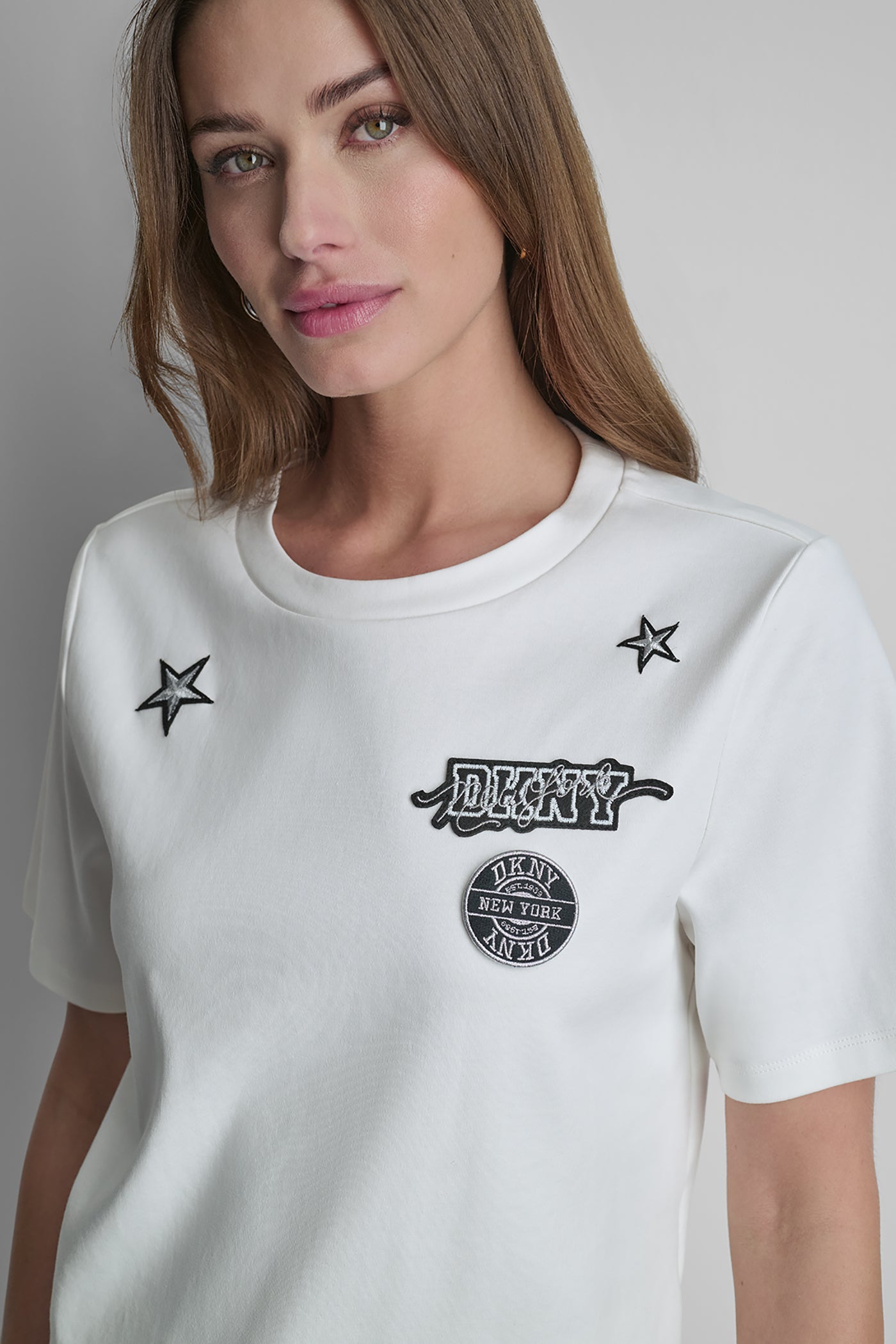 1989 PINS & PATCHES LOGO TEE