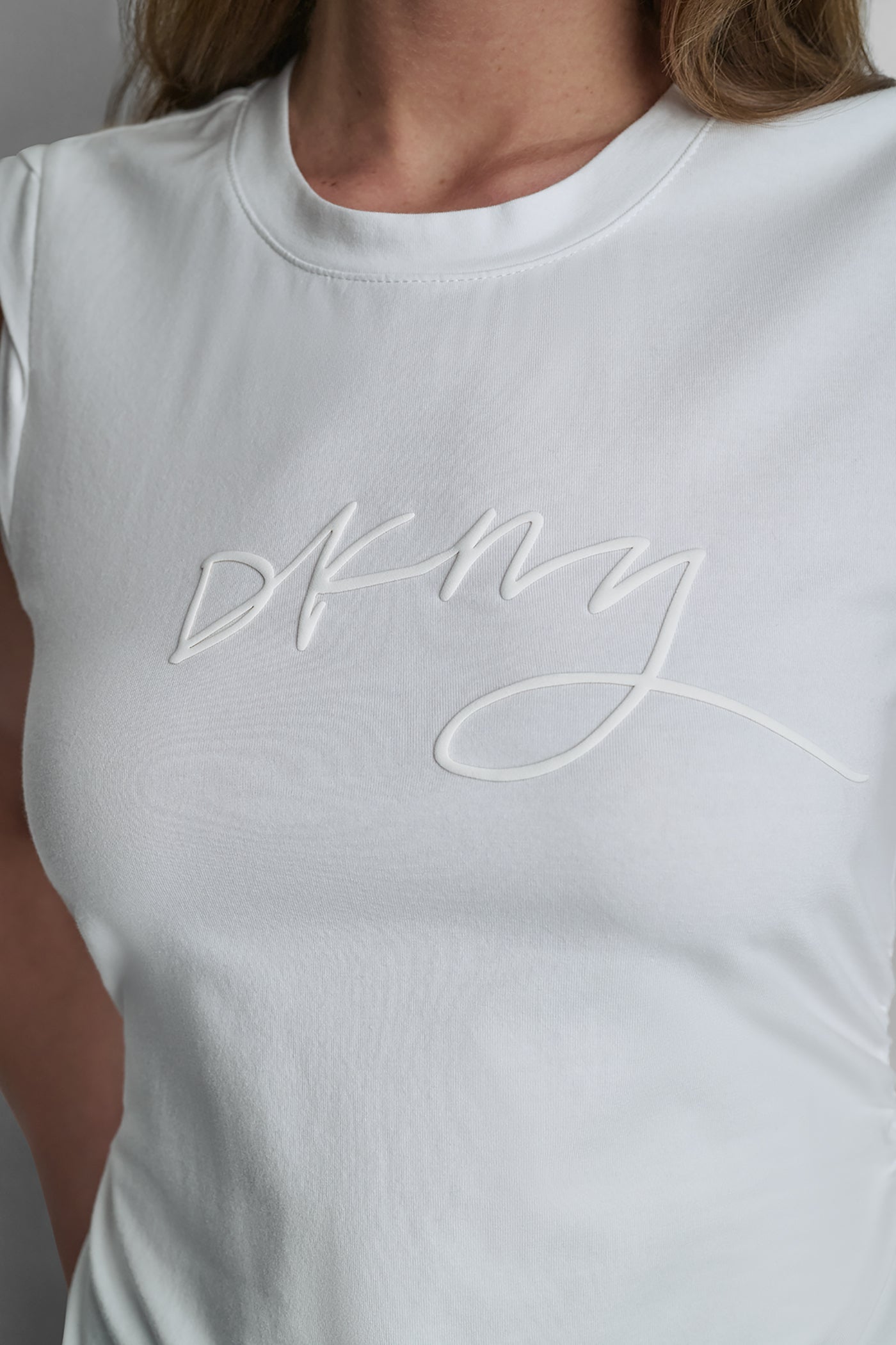 SLEEVELESS LOGO TOP