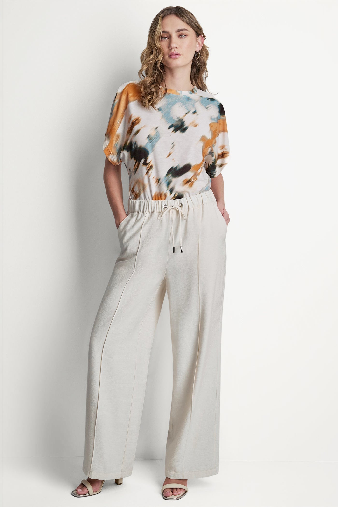 SEAMED WIDE LEG PULL-ON PANT