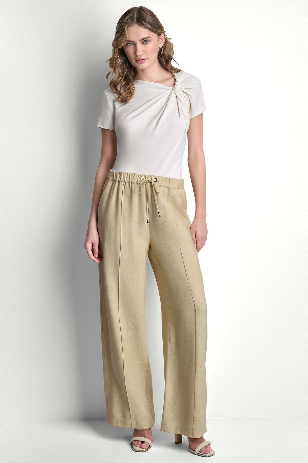 SEAMED WIDE LEG PULL-ON PANT