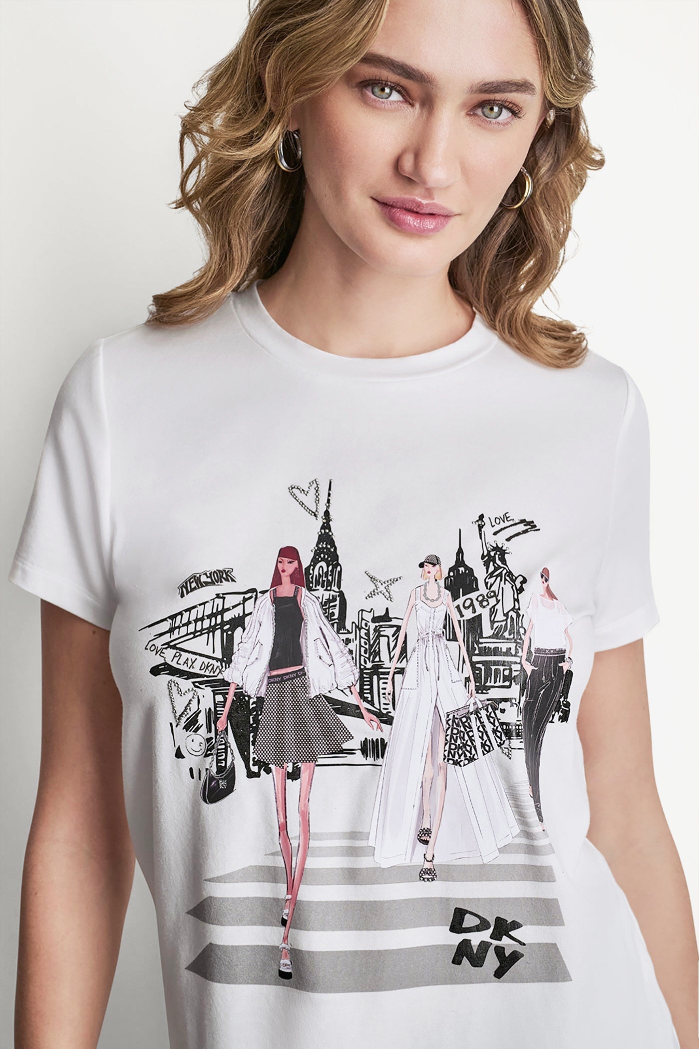 NEW YORK ICONS GRAPHIC TEE