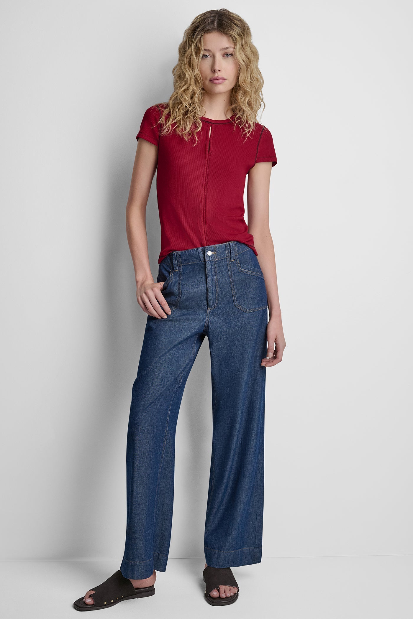 HIGH-RISE STRAIGHT LEG PANT