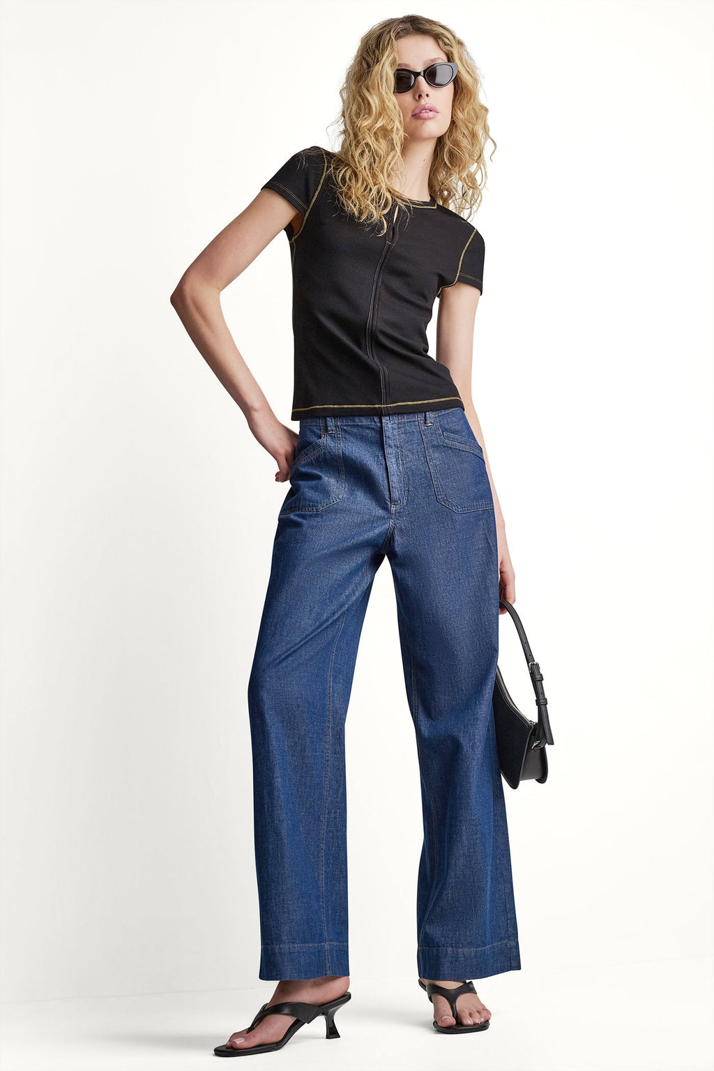 CONTRAST STITCH KNIT TOP