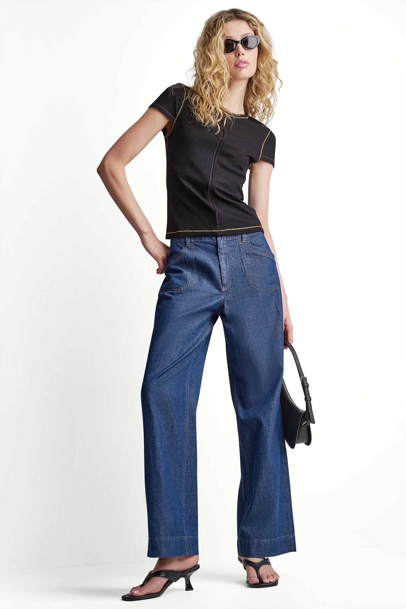 CONTRAST STITCH KNIT TOP