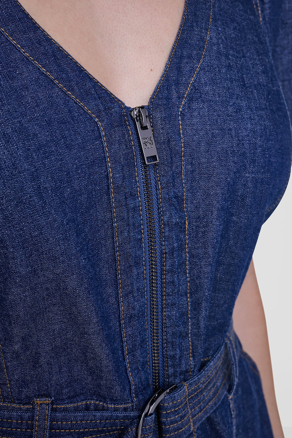 PUFF SLEEVE BELTED DENIM DRESS
