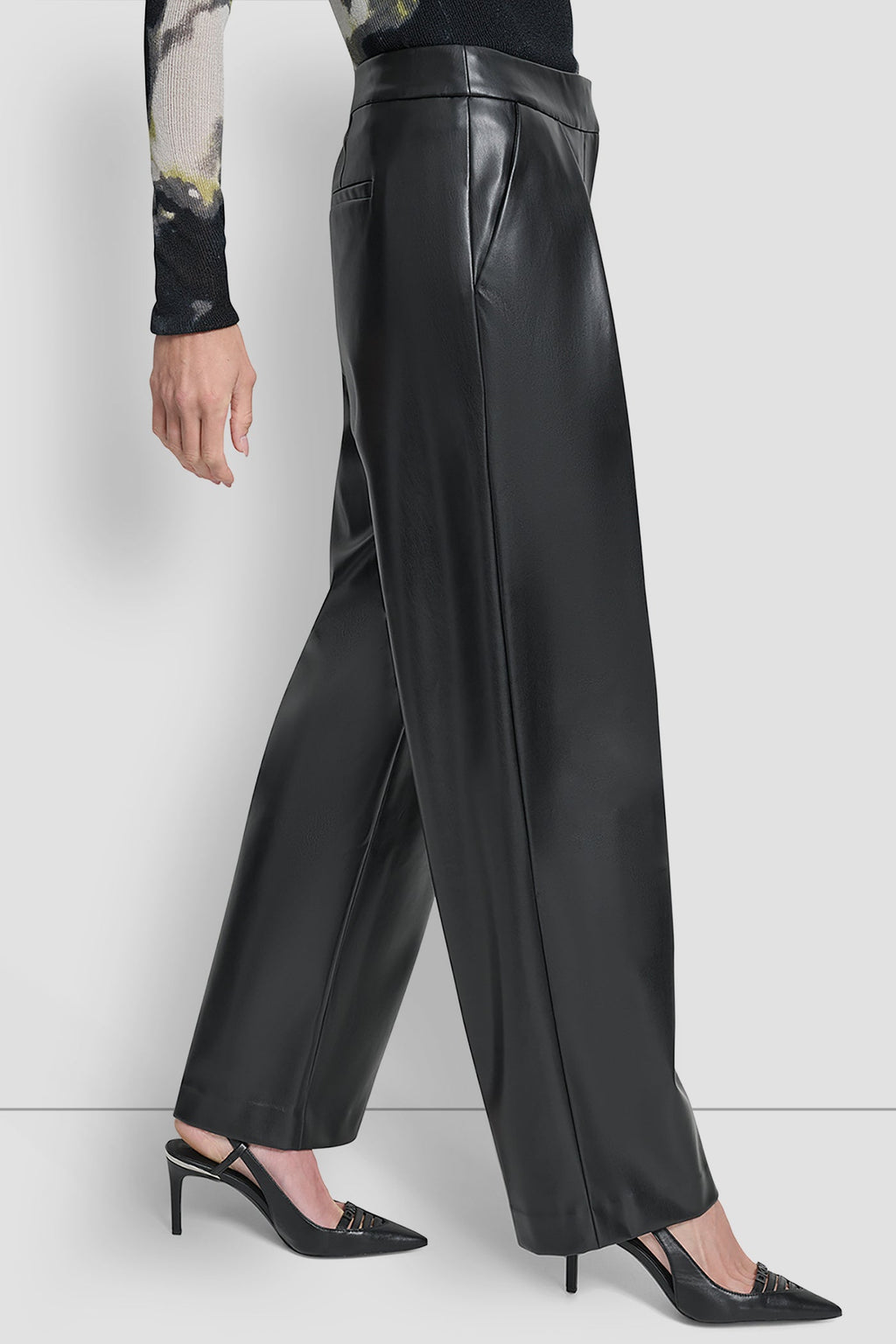 WIDE LEG PLEAT FRONT PANT