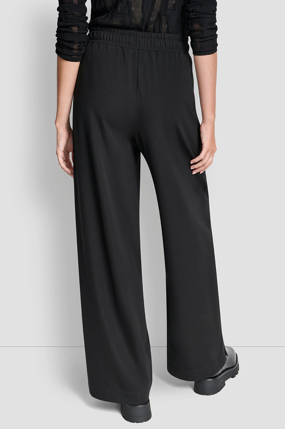 HIGH-RISE WIDE LEG PANT