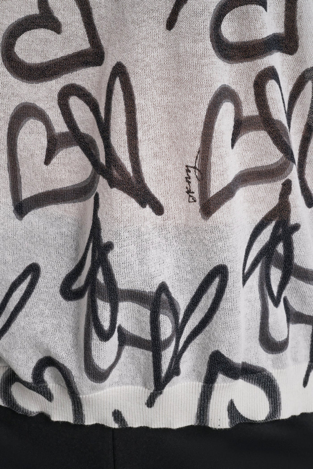 GRAFFITI HEART SWEATER