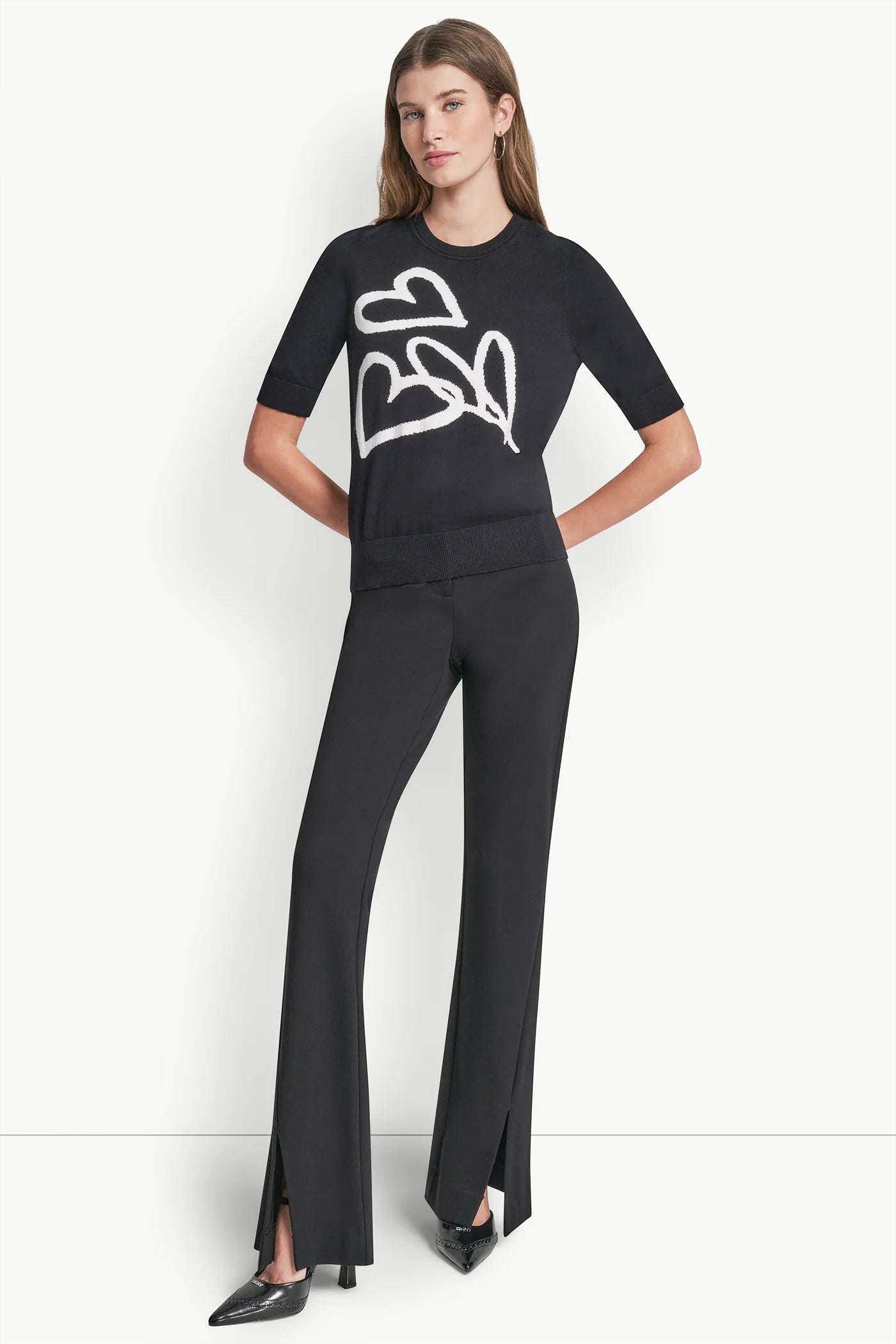 SHORT SLEEVE GRAFFITI HEART SWEATER