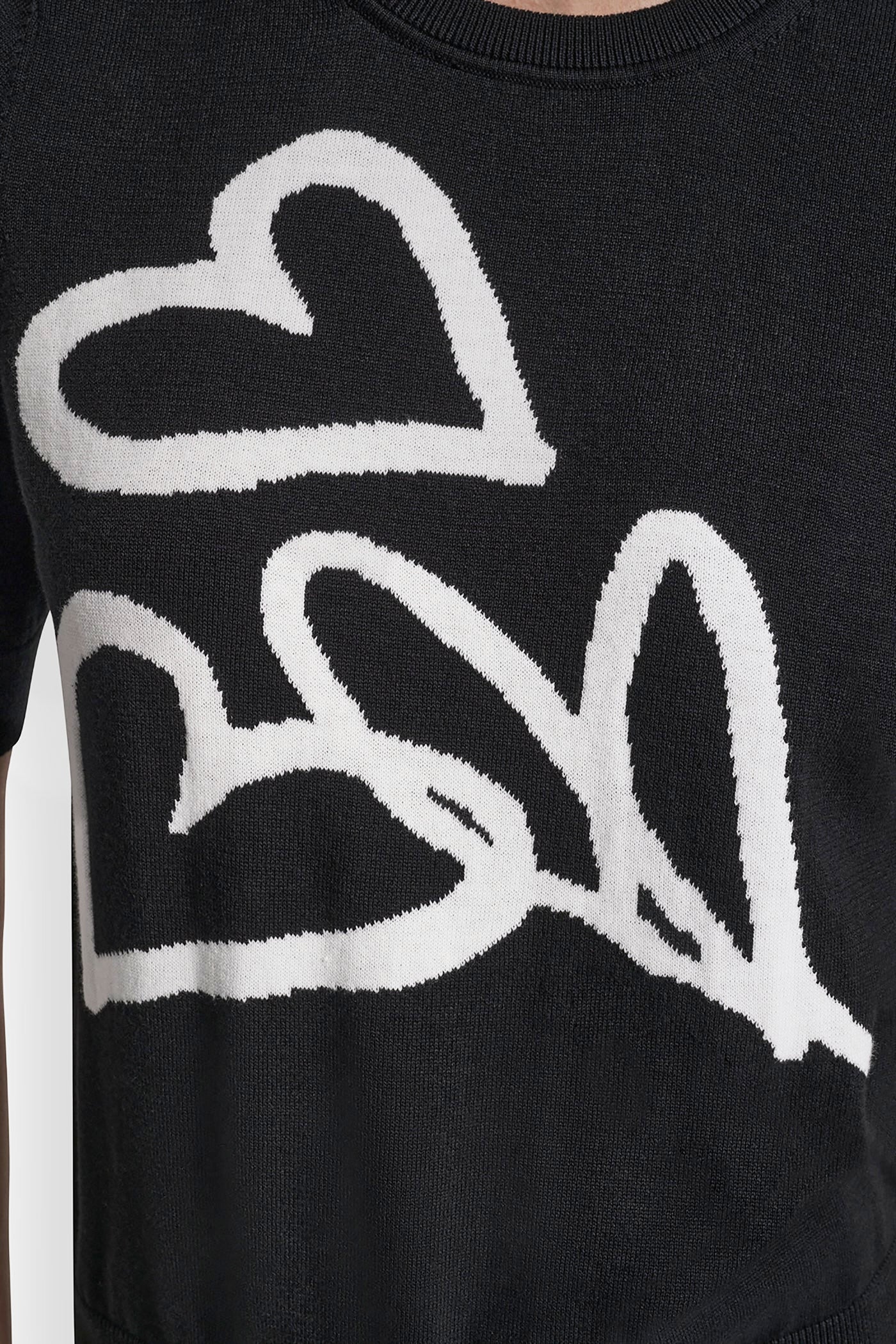SHORT SLEEVE GRAFFITI HEART SWEATER