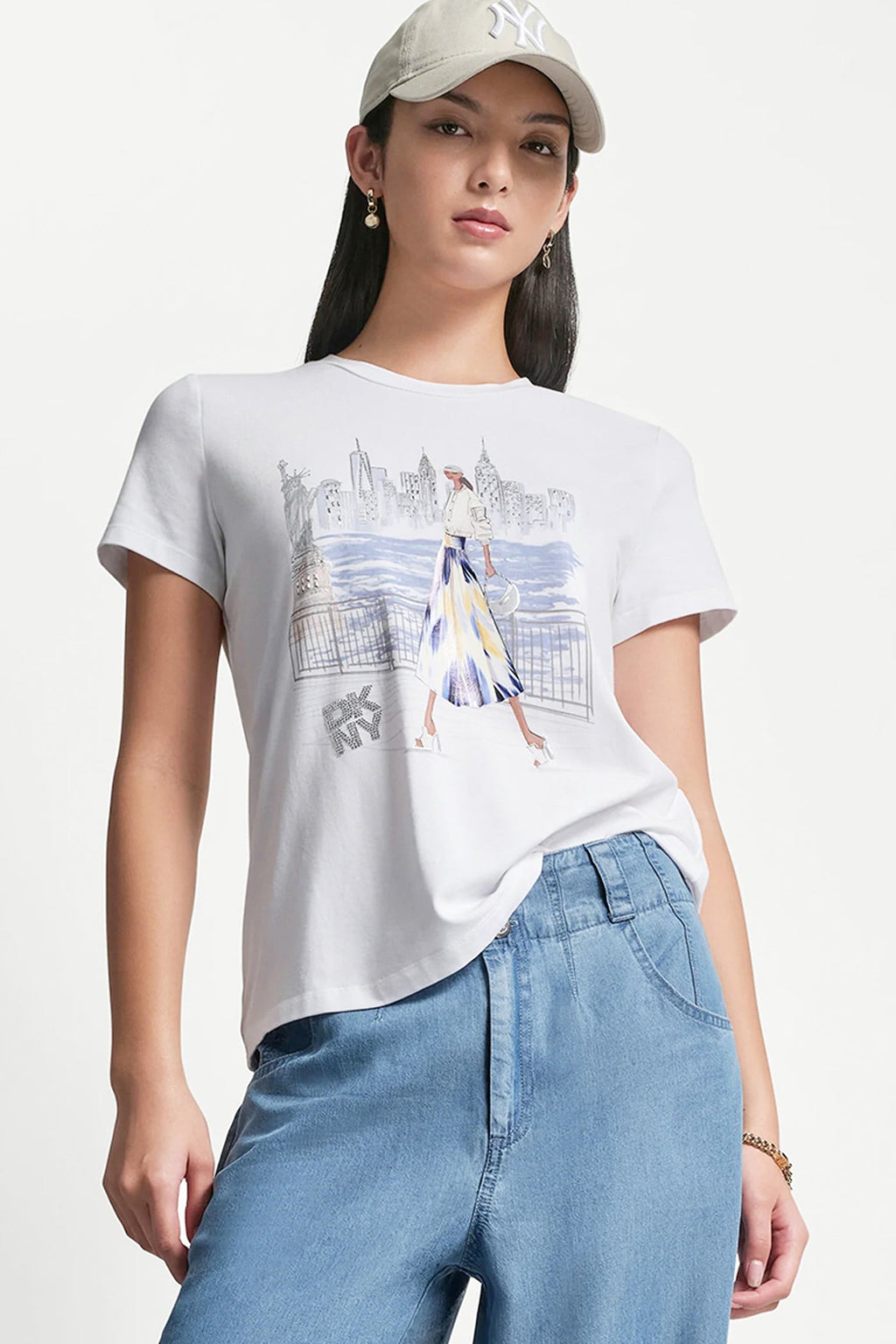 STATUE OF LIBERTY CONVERSATIONAL T-SHIRT