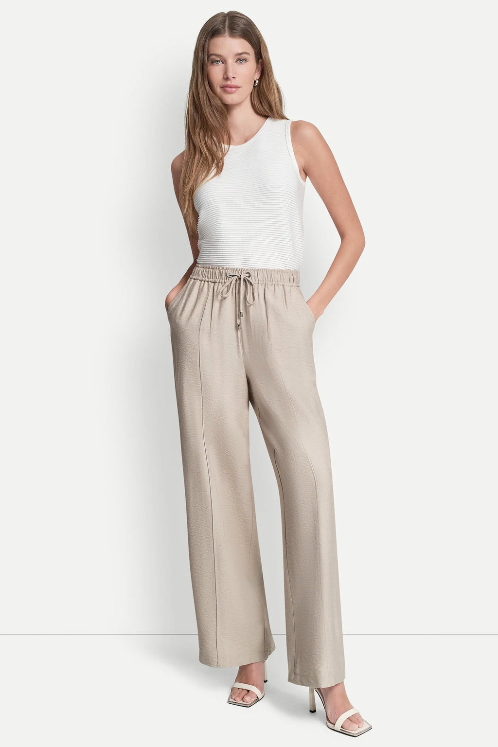 SEAMED WIDE LEG PULL-ON PANT