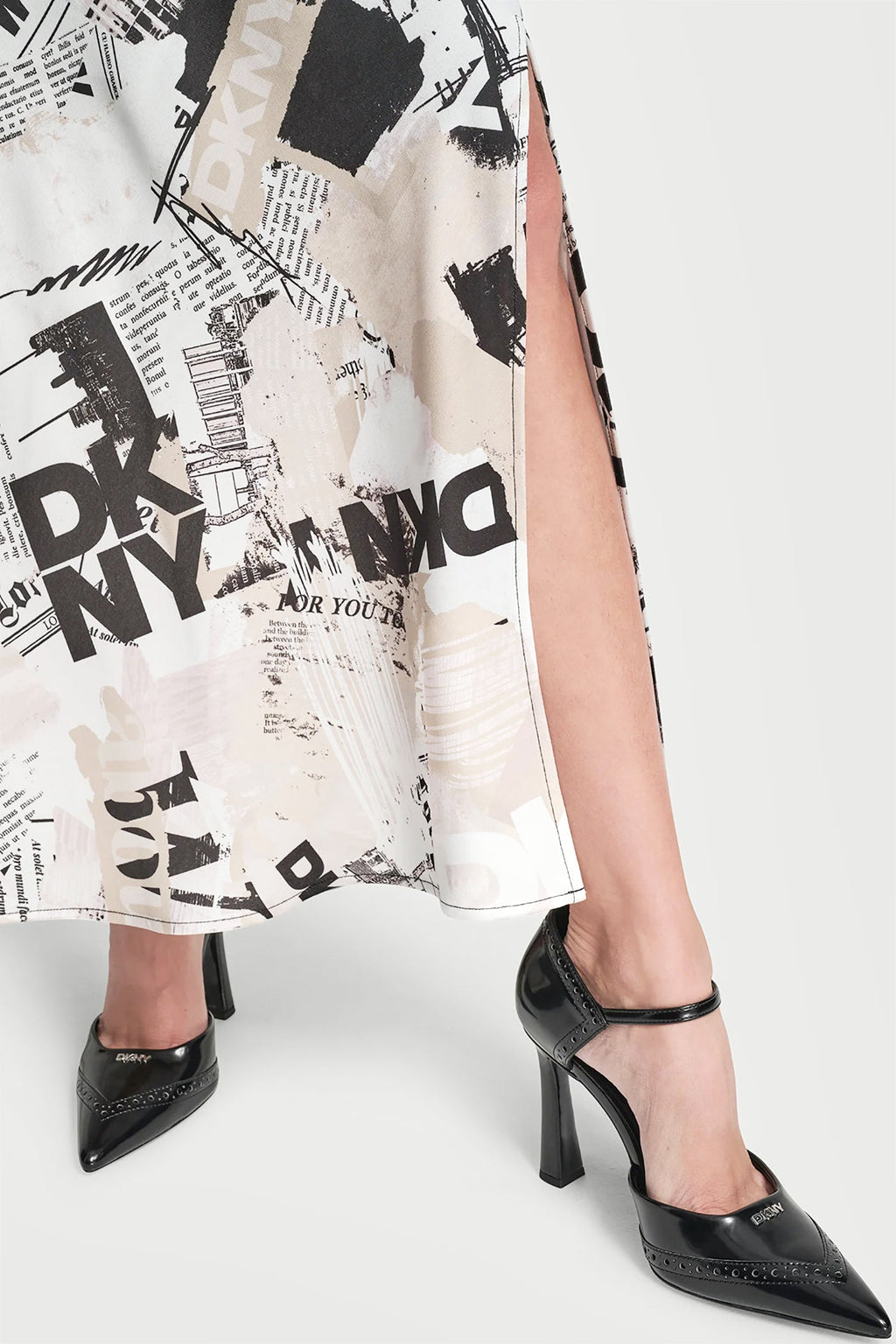 NEWSPAPER PRINT MIDI SKIRT