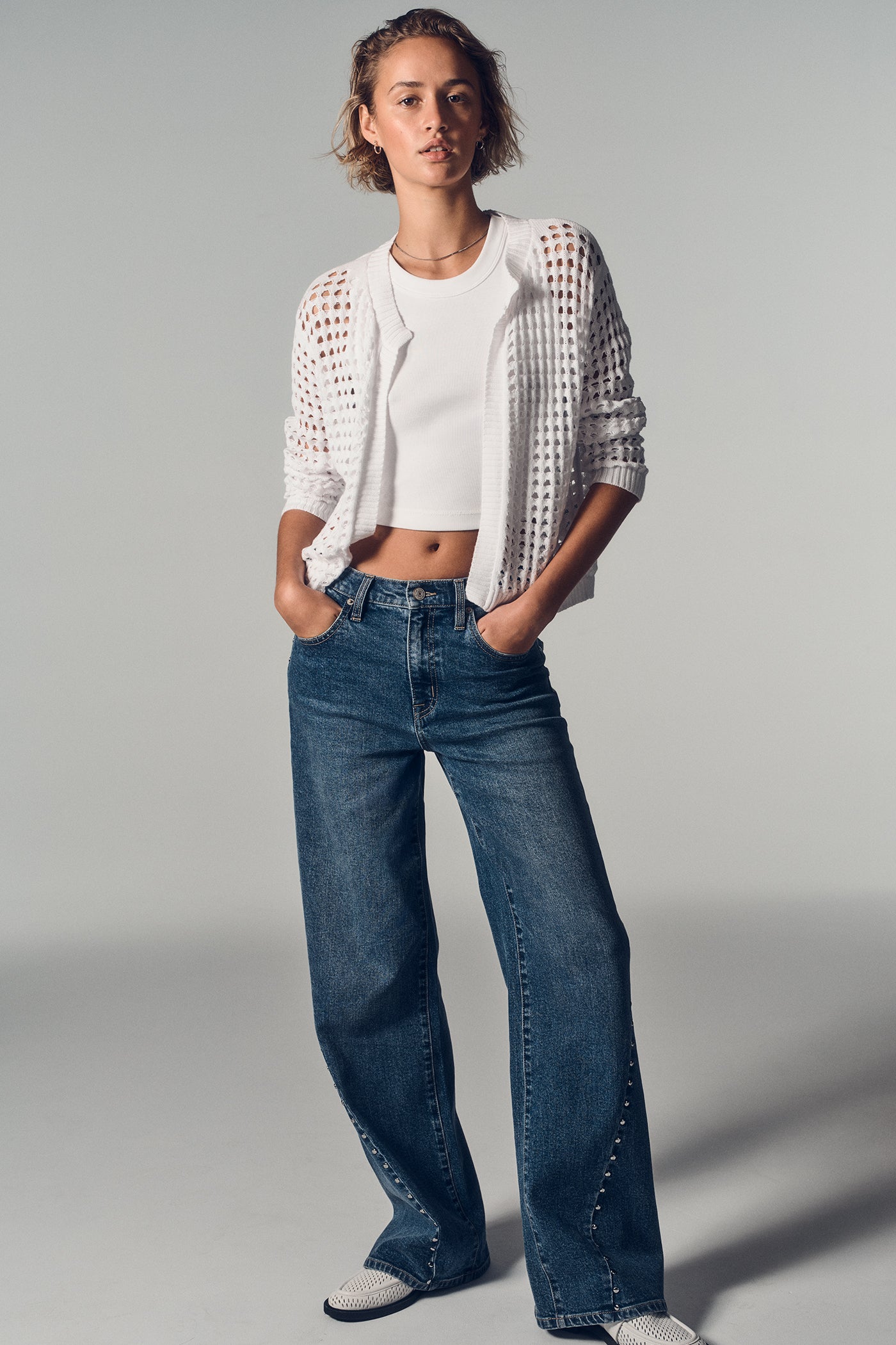 HIGH-RISE MODERN WIDE LEG