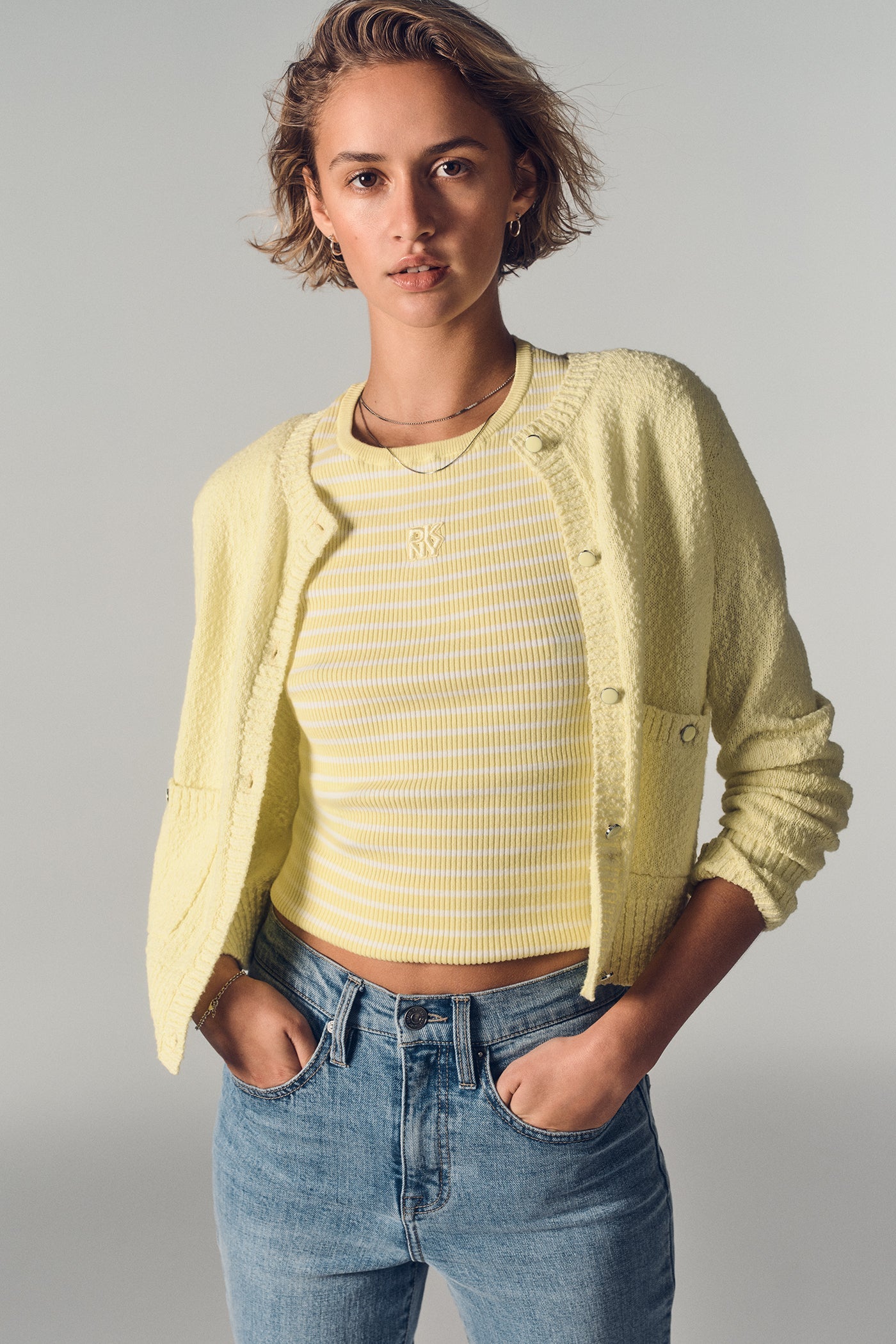 CREW NECK STRIPED TEE