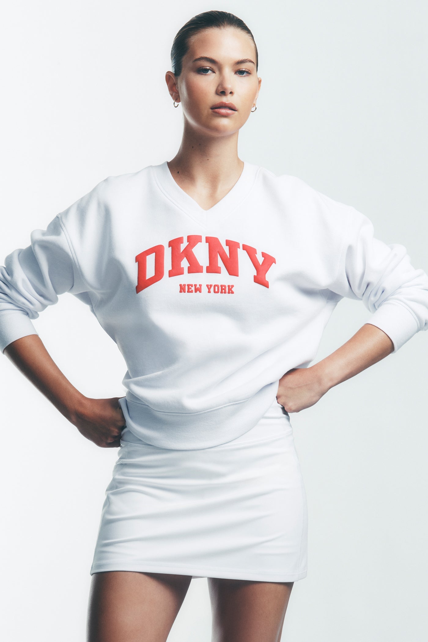 PUFF VARSITY LOGO V-NECK PULLOVER