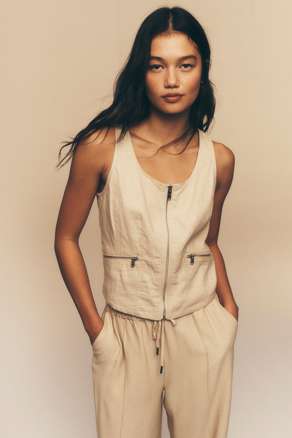 LINEN-BLEND ZIP-FRONT VEST